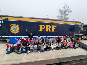 Visita Carreta Cinema e Mini Cidade PRF