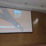 Palestra com orientações.