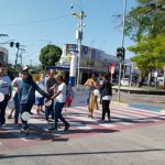 Orientações de segurança e travessia correta