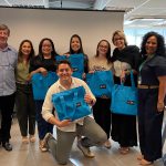 Ganhadores do sorteio, equipe de projetos e Diretor Superintendente Helvécio Tamm