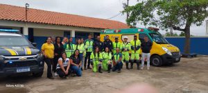 Equipe Arteris e PRF na ação
