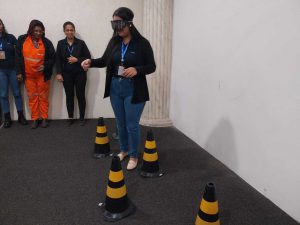 Prática com óculos simuladores