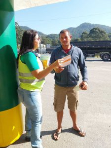 Usuário orientado a contribuir para uma melhor segurança no trânsito.