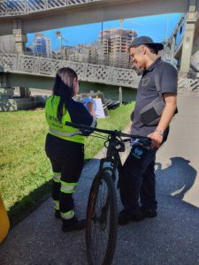 Usuários devidamente orientados sobre trafegar, se exercitar por locais adequados e o uso de EPIs.