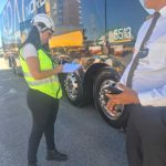 Motorista do ônibus orientado