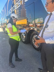 Motorista do ônibus orientado