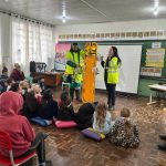 visita do pessoal da ambulância - APH