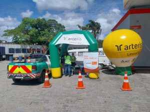 Usuário devidamente orientado sobre trafegar, se exercitar por locais adequados e o uso do capacete.