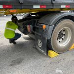 Fiscalização no caminhão para menos acidentes.