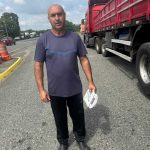 Motorista orientado e conscientizado que o cinto de segurança é hábito que protege.