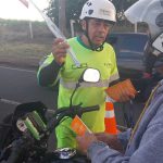 quem participou recebeu antenas corta pipa, folheto com dicas de segurança no trânsito e cordão chaveiro