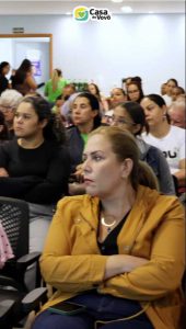 Colaboradores da Casa do Vovô e convidados, participaram da palestra Viva Seguro