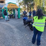 Preenchimento do formulário e higienização de capacete.