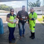 Preenchimento do formulários e entrega de brinde.