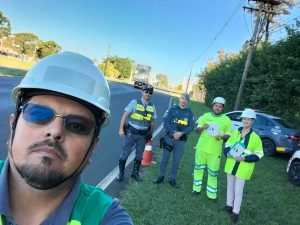 Equipe ViaPaulista e Policiamento Militar Rodoviário
