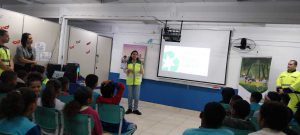Palestra e orientação sobre meio ambiente